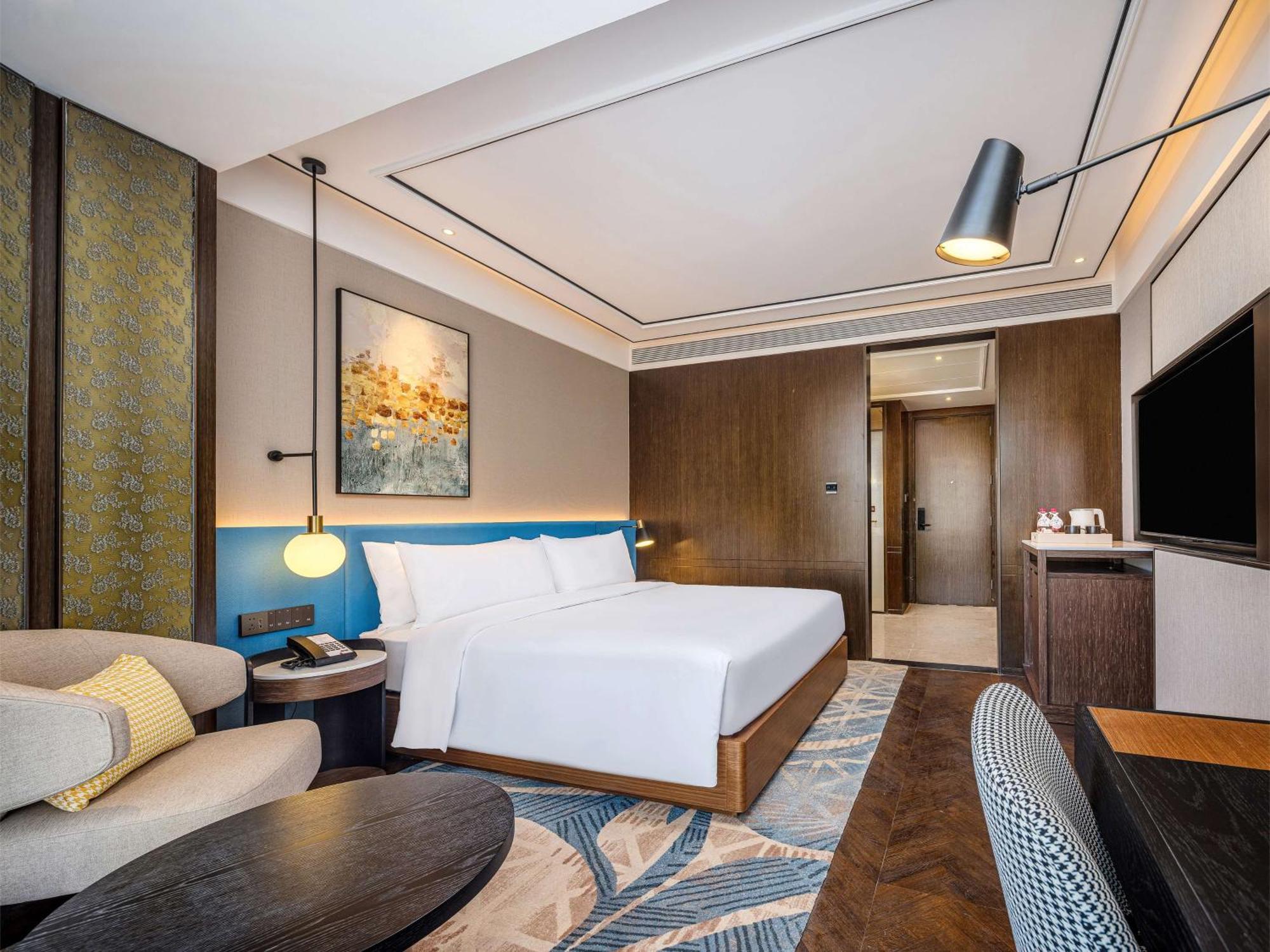 Hilton Garden Inn Beijing Guomao Exterior photo