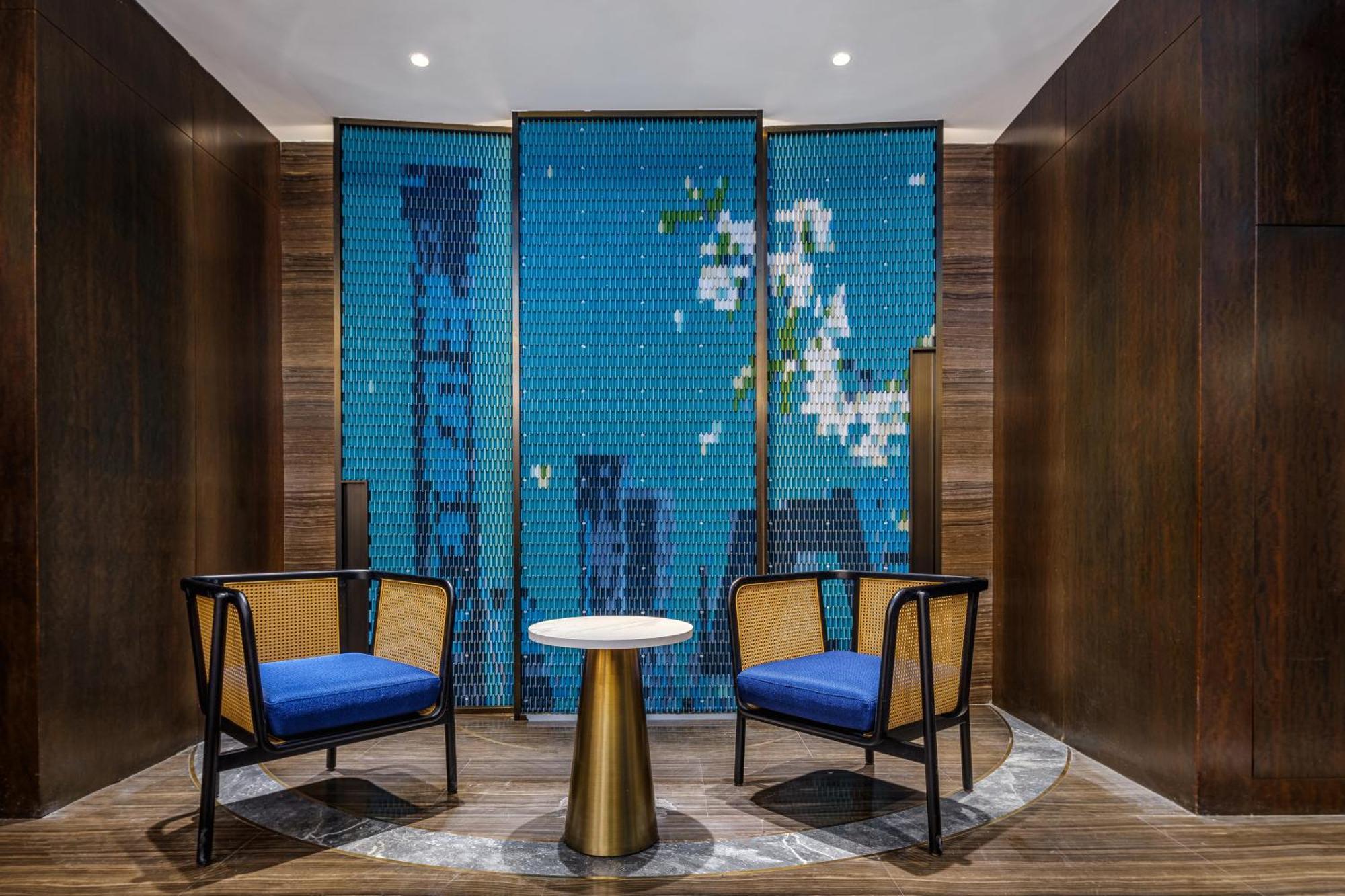 Hilton Garden Inn Beijing Guomao Exterior photo